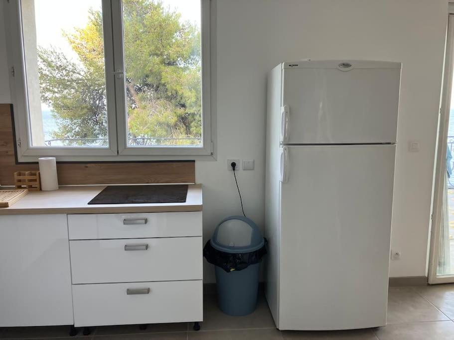 Appartement T4 Terrasse Et Vue Istres Luaran gambar