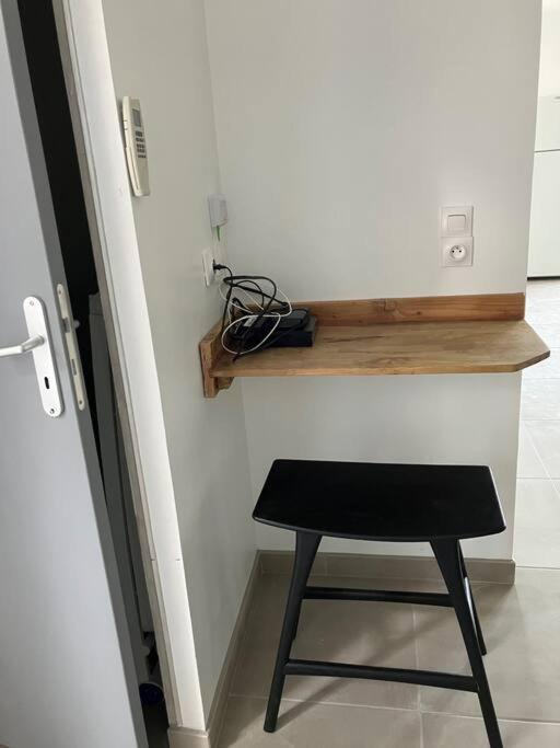 Appartement T4 Terrasse Et Vue Istres Luaran gambar